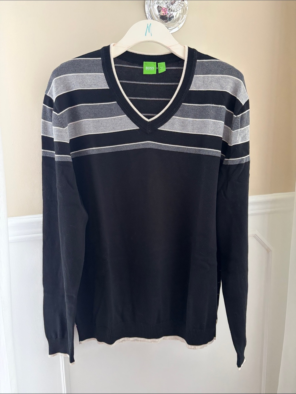 BOSS GREEN LABEL V-necked sweater